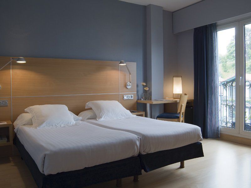 Hotel Jauregui Hondarribia Bilik gambar